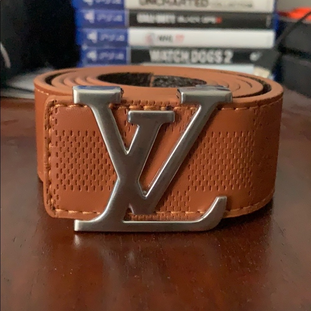 Louis Vuitton leather logo belt